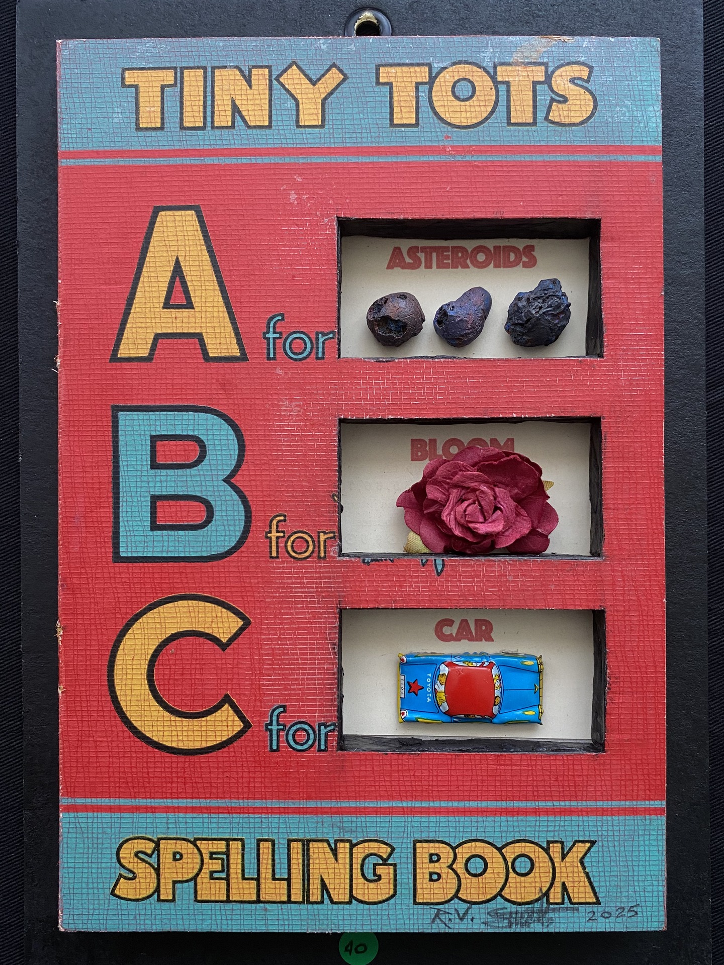 Vintage Hardback Book +
Ceramic Balls +
Vintage fabric Flower +
Vintage Japan...