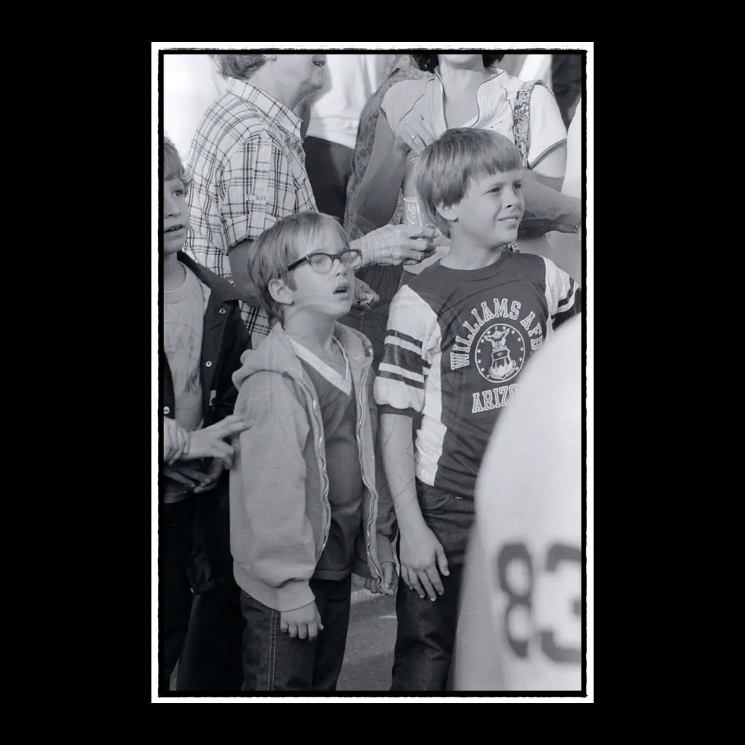 Street scenes from There&Then 1979-1996

#olympusom1
@folkslinger
#arloguthr...
